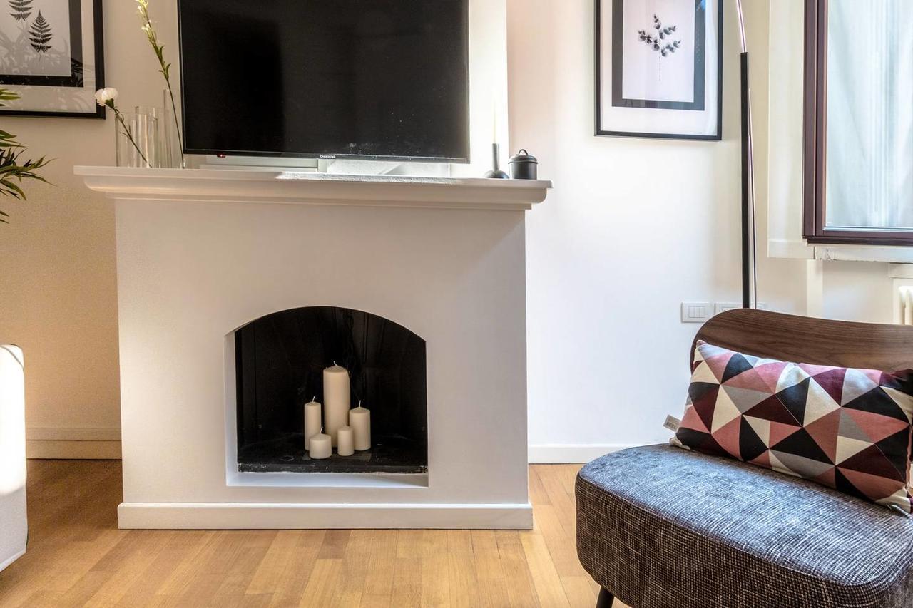 Appartamento Joivy Lovely Flat For 5 Close To Sforzesco Castle Milano